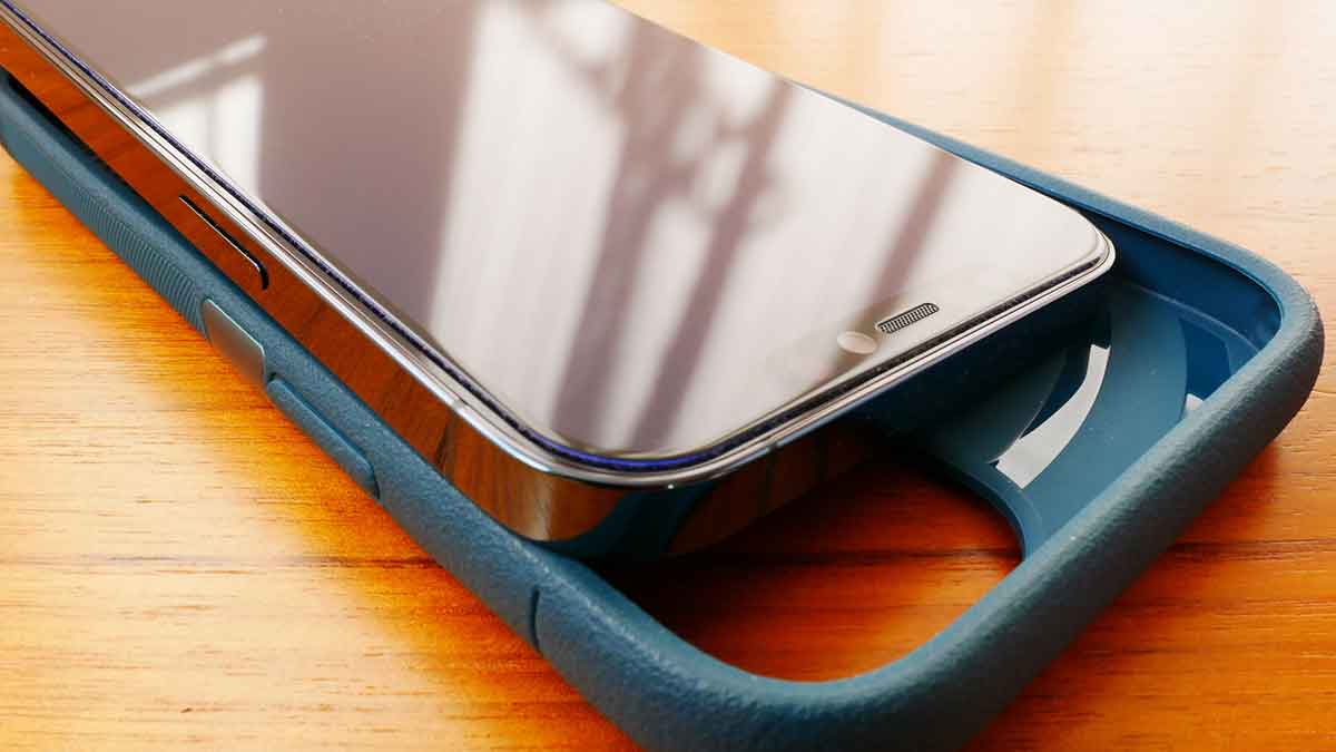 【対処法2】付属品を外して音量ボタンをチェックする1